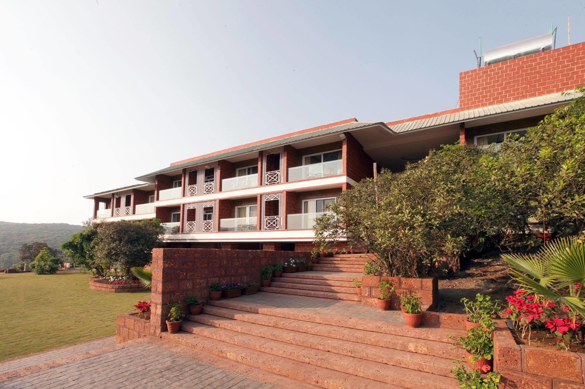 Bella Vista Resort Mahābaleshwar Exterior foto