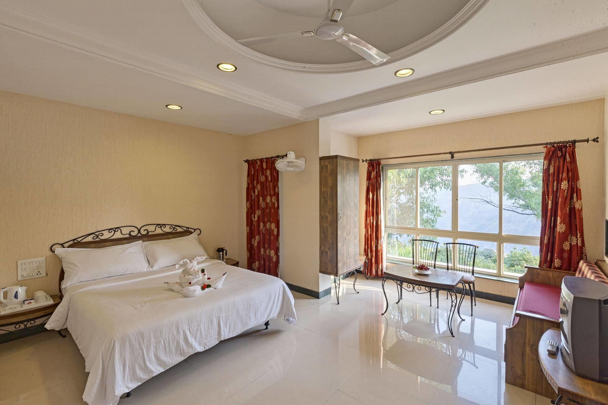 Bella Vista Resort Mahābaleshwar Exterior foto