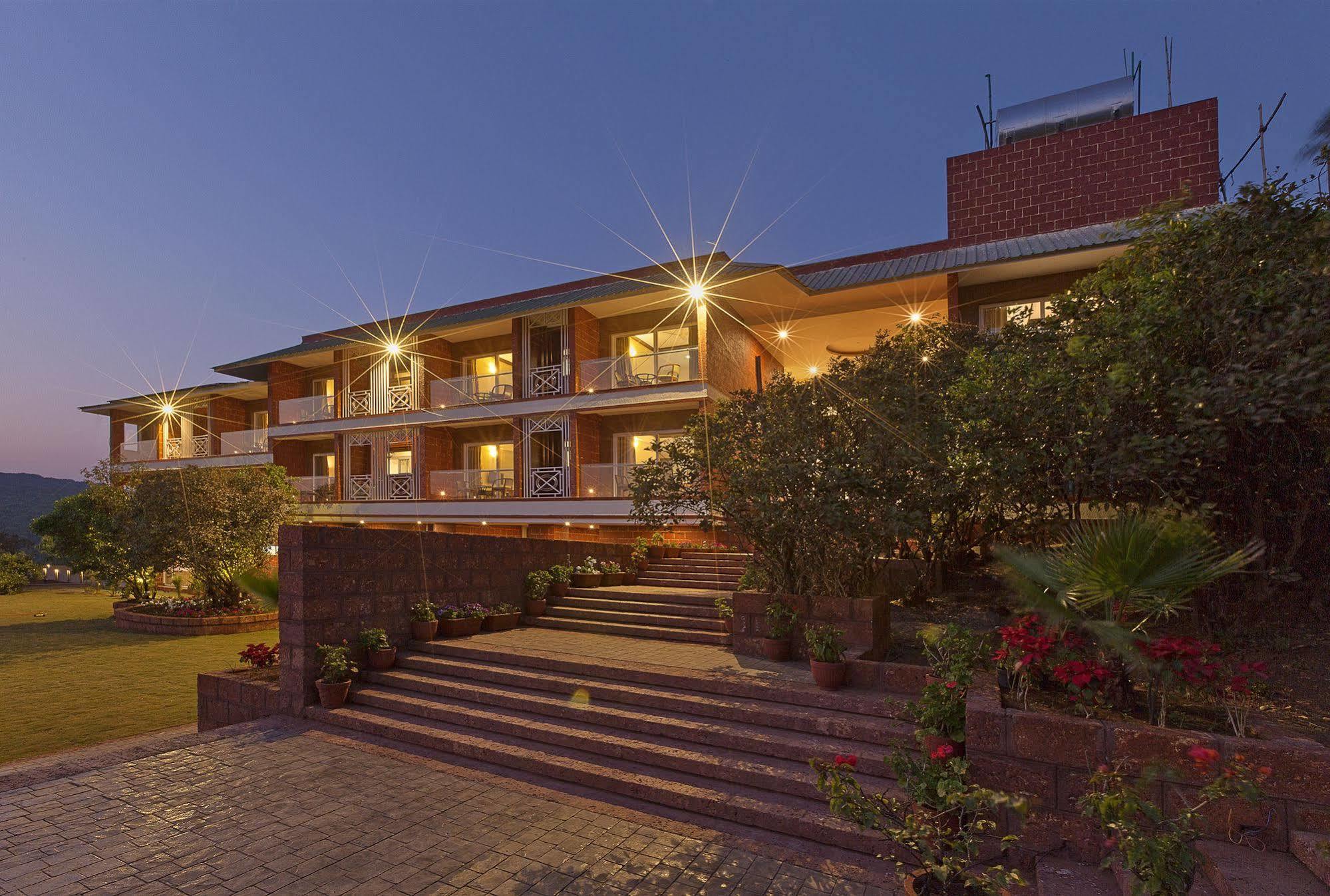 Bella Vista Resort Mahābaleshwar Exterior foto